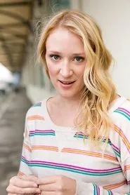 Mallie McCown en Dear Luke, Love, Me