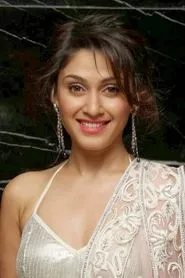 Retrato de Manjari Fadnnis