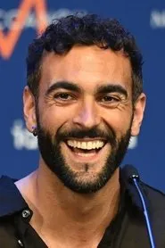 Retrato de Marco Mengoni