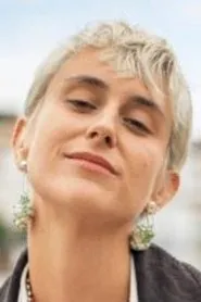 María Lázaro en 21 paraíso