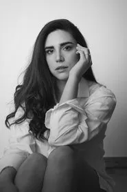 Mariana Lafón en Cristales Rotos: Historias de amor, dolor y muerte