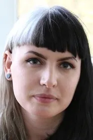 Retrato de Marina Lee