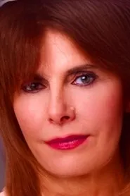 Foto de Marita Ballesteros interpretando a en Una sombra ya pronto serás