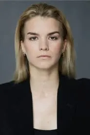 Foto de Marta Stalmierska interpretando a Zaneta en Johnny