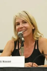 Marti Noxon en Godmoney