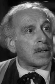 Martin Miller en Night School