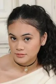 Martina Ortiz Luis en Unwrapping Christmas: Lily's Destiny