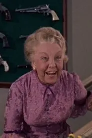 Mary Young en La lama nel corpo