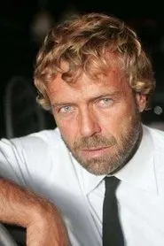 Retrato de Massimo Ciavarro