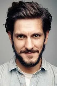 Foto de Mathew Baynton como