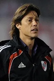 Matias Almeyda en Looking for Buenos Aires