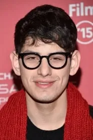 Foto de Matt Bennett interpretando a Robbie Shapiro en Hay lío con Victorious
