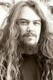 Foto de Max Cavalera interpretando a Himself en Global Metal