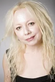 Retrato de Maxine Klibingaitis