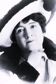 May Wallace en The Lighter That Failed