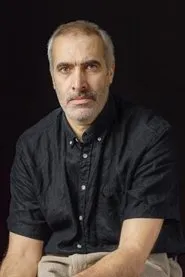 Retrato de Mehdi Bajestani