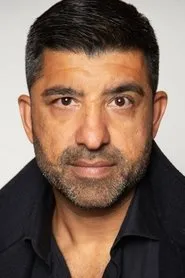 Retrato de Mehdi Mir Akhori