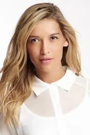 Melody Rae Kandil en She Ball
