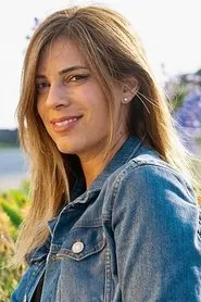 Mercedes Scápola en Norma