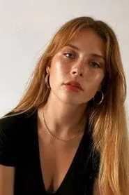 Mia Tomlinson en Expediente Warren: Extremaunción