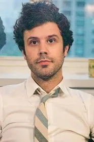 Retrato de Michael Angelakos