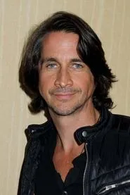 Michael Easton en Coldfire