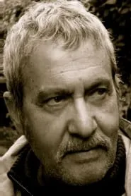 Michael Parenti en Rise Like Lions