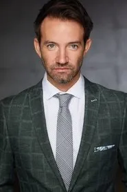 Michael Tennant en The Mirror Game
