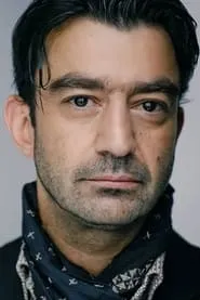 Foto de Michele Cuciuffo interpretando a Péter Sándor en Im Schatten der Angst - Du sollst nicht lügen
