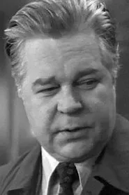 Retrato de Mikhail Zimin