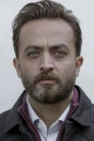 Retrato de Mostafa Zamani