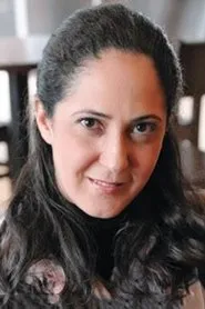 Nadia Charalambous en Dinner with My Sisters