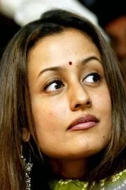 Foto de Namrata Shirodkar interpretando a Jaya Bakshi en Bodas y prejuicios