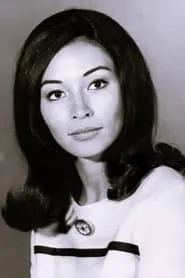Nancy Hsueh en El héroe anda suelto