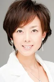 Naomi Akimoto en El hombre de blanco