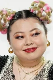Foto de Naomi Watanabe interpretando a Ginger's Akiko (voice) en Shin Chan: El secreto está en la salsa