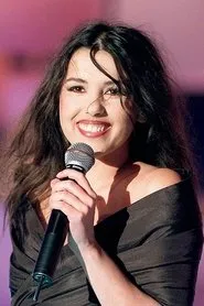 Nathalie Cardone en La fille des collines