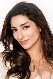 Retrato de Necar Zadegan
