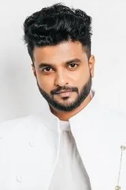 Foto de Neeraj Madhav como Rajeev