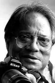 Nemai Ghosh en Nemai Ghosh: A Ray of Light