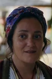 Retrato de Neshe Demir