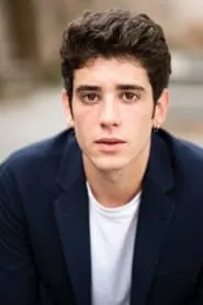 Nicolas Maupas en L'amore, in teoria