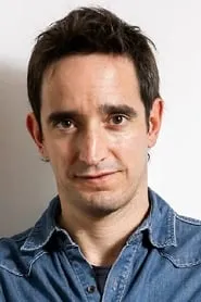 Nicolás Saavedra en Santiago Violenta