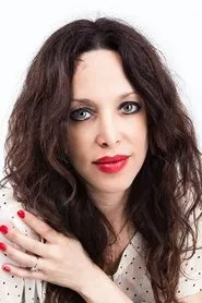 Nicole Arlyn en Love Don’t Fade Away