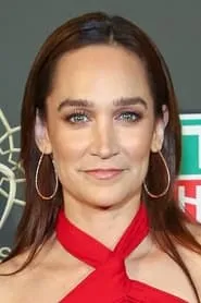Foto de Nicole da Silva como Stella Dagostino