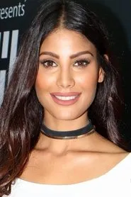 Nicole Faria en Bir Baba Hindu