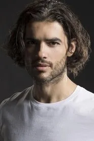 Retrato de Nik Xhelilaj