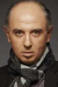 Nikolay Urumov en Moeto manichko nishto