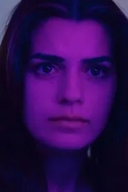 Retrato de Nina Mahdavi