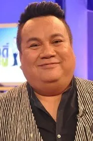 Retrato de Noppadon Songsang
